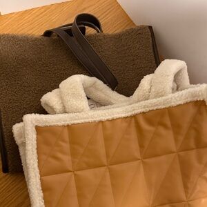 Set of  Two Bolso Tote Bags